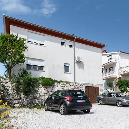 With Parking Space Rab - 17684 Apartament *