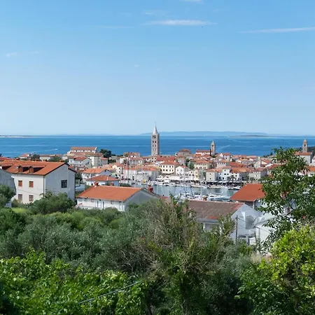 Appartamento With Parking Space Rab - 17684